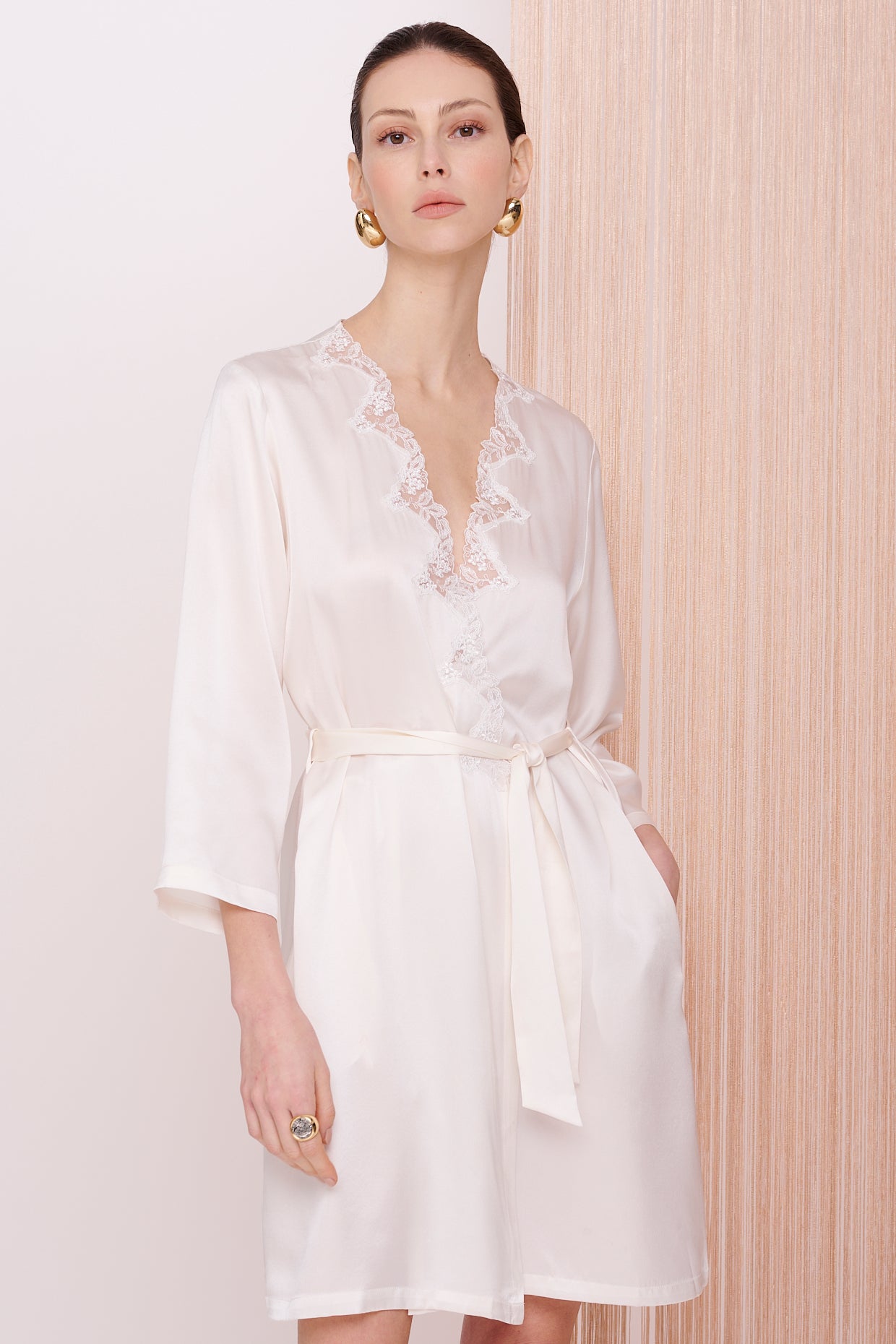 BASICS Robe - Satin Silk with Lace